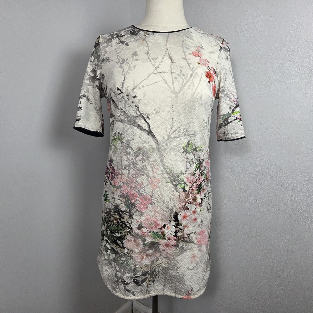Weston Wear Women's XS White Floral Dress Asian Half Sleeve Bodycon Qipao